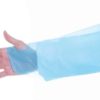 CPE Einweg-Schutzkittel, blau (Einzelverpackung) - Größe XL- Detail Hand